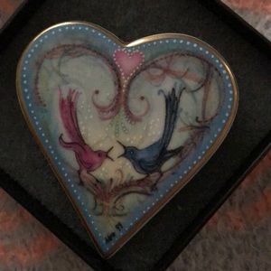 Pat Buckley Moss artis porcelain hand painted